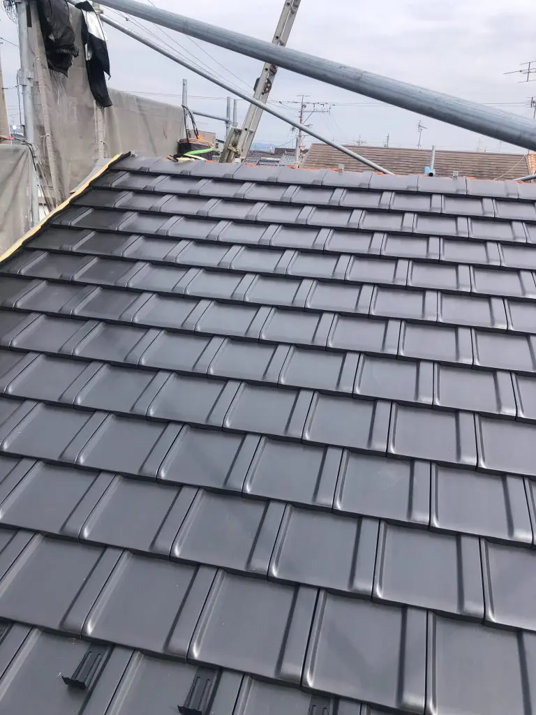 台風で瓦が飛ばされる原因