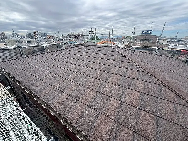 【名古屋市北区】で屋根修理を予定している方へ！板金が浮いていると言って契約を急かす訪問営業の手口を解説