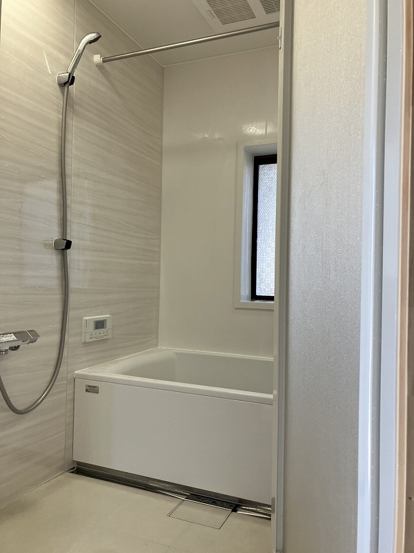 浴室リフォーム｜在来タイル→タカラ ぴったりサイズグランスパ施工 寒さ対策の浴室リフォーム施工事例　豊山町O様