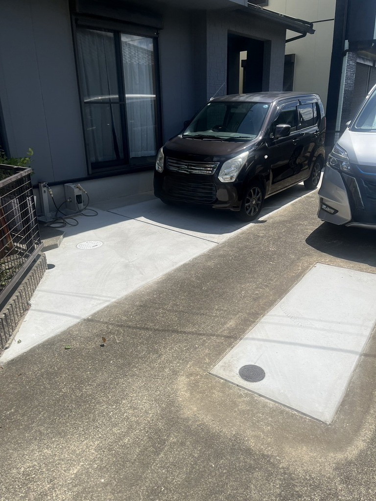 外構リフォーム｜玄関タイルや植栽を撤去して駐車場を拡張工事施工事例　大口町F様